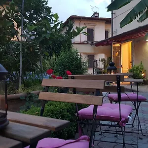 索格吉尔诺雅典娜酒店